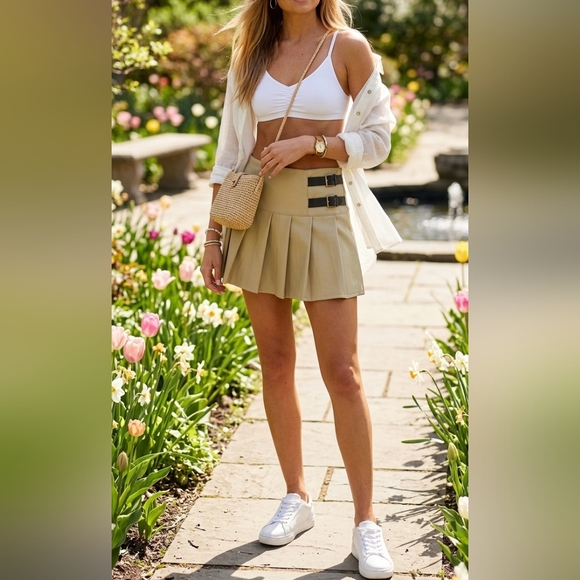 VIRAL WeWoreWhat Pleated Buckle Skort ✨size S - Picture 10 of 10